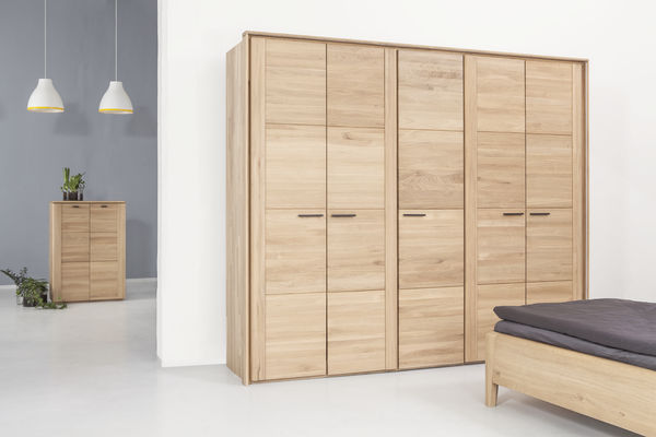 Keros dřevěné čelo