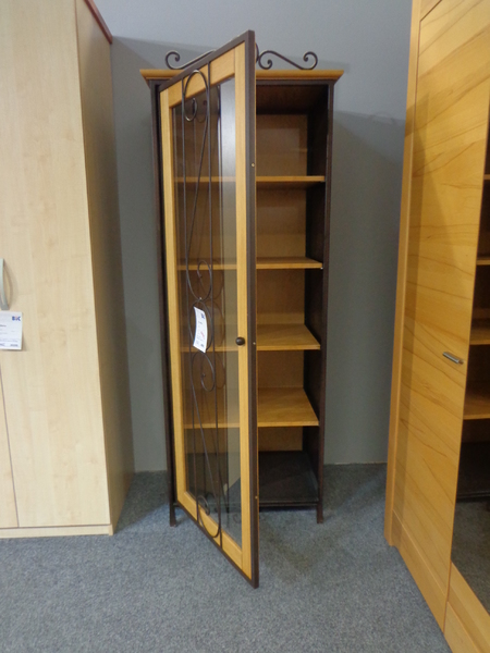 K 0922 skříň úzká - výprodej 